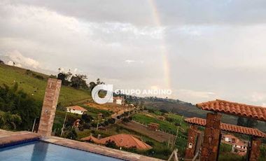 VENTA de CASA CAMPESTRE en PIEDECUESTA