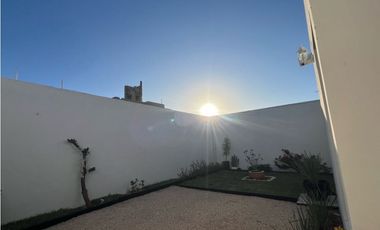 Renta Casa Semiamueblada en Paraíso Santa Fe de Un Piso Mérida Yucatán