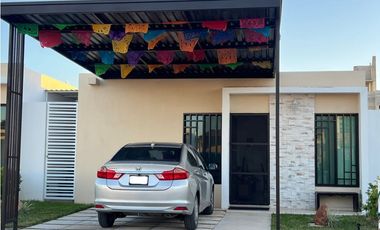 Renta Casa Semiamueblada en Paraíso Santa Fe de Un Piso Mérida Yucatán