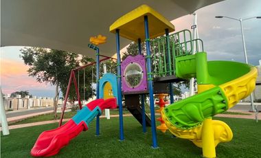 Renta Casa Semiamueblada en Paraíso Santa Fe de Un Piso Mérida Yucatán