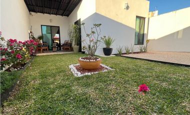 Renta Casa Semiamueblada en Paraíso Santa Fe de Un Piso Mérida Yucatán