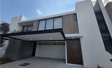 Casa nueva en renta en Miralta Residencial