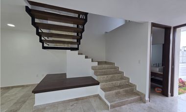 Casa nueva en renta en Miralta Residencial