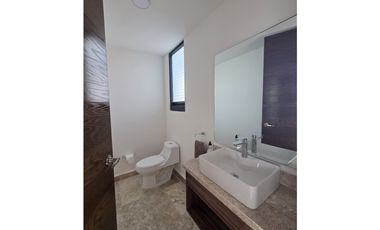 Casa nueva en renta en Miralta Residencial