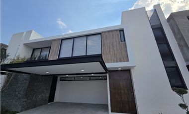 Casa nueva en renta en Miralta Residencial