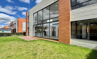 Casa Tipo Cedro Monterrey en Renta – Oikos Savanna, Cajicá