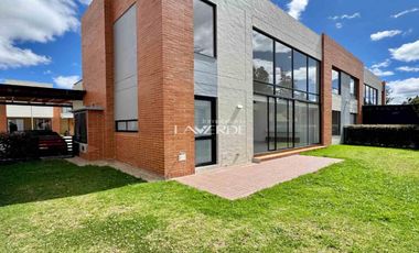 Casa Tipo Cedro Monterrey en Renta – Oikos Savanna, Cajicá