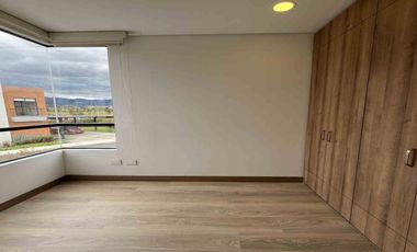 Casa remodelada para estrenar en Oikos Savanna Santa Clara – 112.88 m²