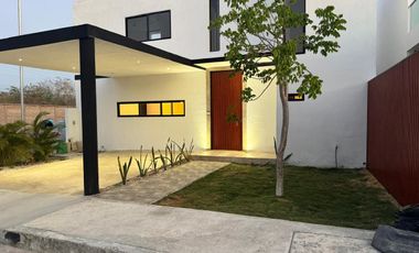 CASA EN VENTA MERIDA, CONKAL, PRIVADA VIVANTA, ENTREGA INMEDIATA.