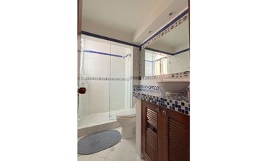 EN RENTA HERMOSA CASA EN COTA