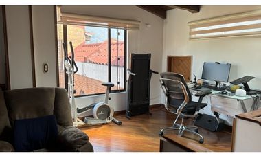 EN RENTA HERMOSA CASA EN COTA