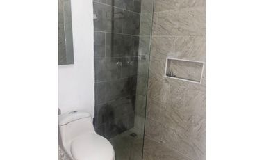 Se Arriendo Apartamento en los Colores, Medellin.