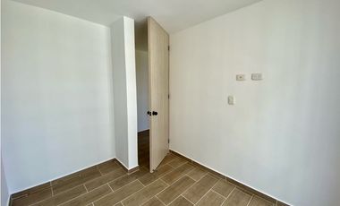 SE RENTA APARTAMENTO EN LA AV 19 NORTE