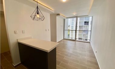 SE RENTA APARTAMENTO EN LA AV 19 NORTE
