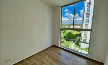 SE RENTA APARTAMENTO EN LA AV 19 NORTE