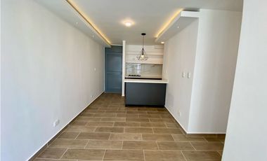 SE RENTA APARTAMENTO EN LA AV 19 NORTE