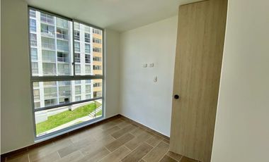 SE RENTA APARTAMENTO EN LA AV 19 NORTE