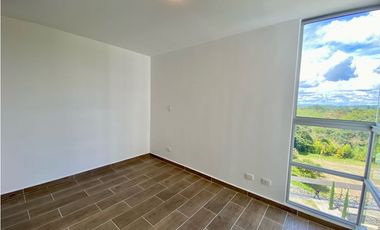 SE RENTA APARTAMENTO EN LA AV 19 NORTE