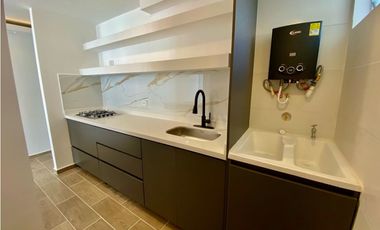 SE RENTA APARTAMENTO EN LA AV 19 NORTE