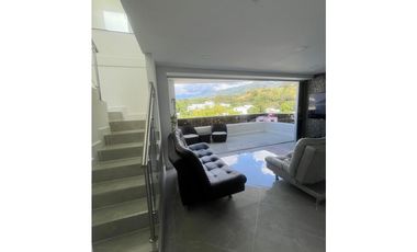 Vendo Pent-house en San Jerónimo