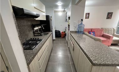 Vendo lindo apartamento primer piso con zona verde