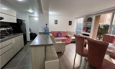 Vendo lindo apartamento primer piso con zona verde