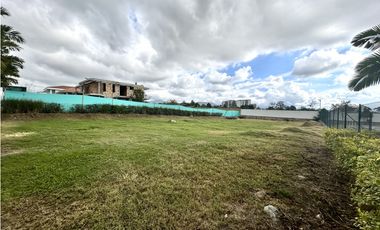 SE VENDE LOTE EN CONDOMINIO CAMPESTRE BARILOCHE - FUSAGASUGA