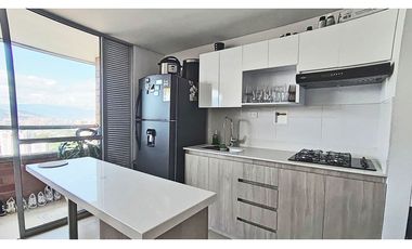 Vendo apto piso alto muy nuevo, linda vista, Sabaneta Loma San José