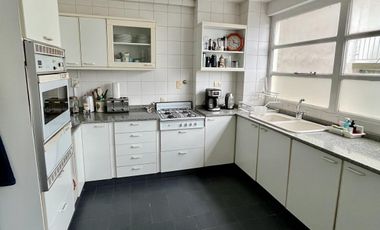 Departamento 4 ambientes Libertador y Manuel Uribelarrea