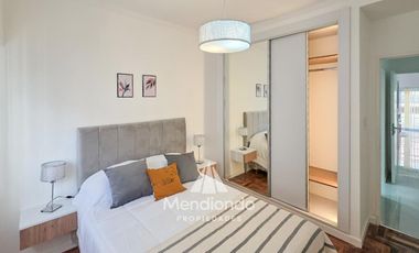 Departamento 2 ambientes, al frente con balcón / Zona centro.