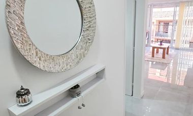 Departamento 2 ambientes, al frente con balcón / Zona centro.