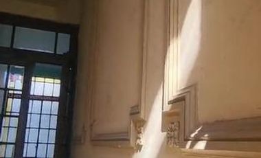 Casa en alquiler - 4 Dormitorios 1 Baño - La Plata