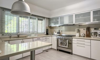 Casa en venta Martinez con cancha de paddle - excelente ubicación!