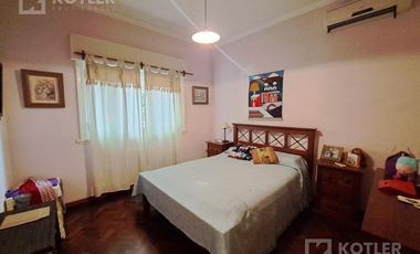 Chalet de 5 ambientes sobre lote de 12x25