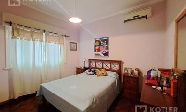 Chalet de 5 ambientes sobre lote de 12x25