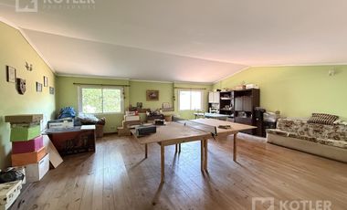 Chalet de 5 ambientes sobre lote de 12x25