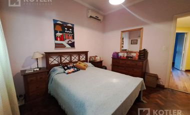 Chalet de 5 ambientes sobre lote de 12x25