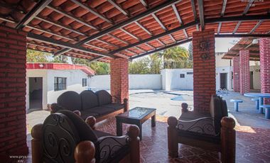 Casa de campo en Venta por carretera a Chapala, Jalisco.