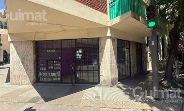 Local en EN ESQUINA, HUMBERTO PRIMO Y PASCO.