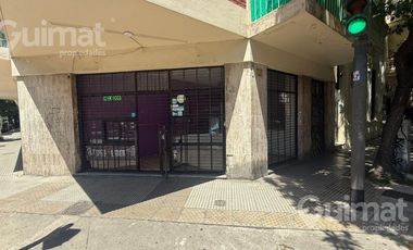 Local en EN ESQUINA, HUMBERTO PRIMO Y PASCO.