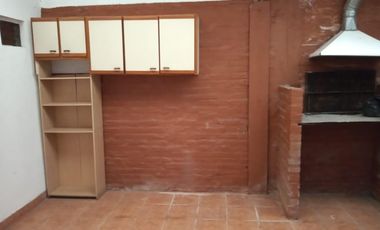 Alquiler de Departamento 3 Ambientes  en Ramos Mejia Planta Baja al frente con patio