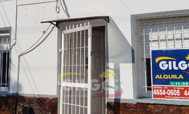 Alquiler de Departamento 3 Ambientes  en Ramos Mejia Planta Baja al frente con patio