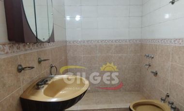 Alquiler de Departamento 3 Ambientes  en Ramos Mejia Planta Baja al frente con patio