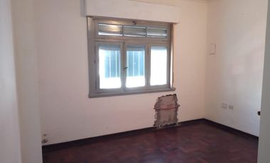Alquiler de Departamento 3 Ambientes  en Ramos Mejia Planta Baja al frente con patio