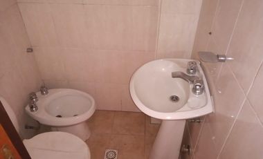 Alquiler de Departamento 3 Ambientes  en Ramos Mejia Planta Baja al frente con patio