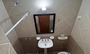 Departamento en alquiler - 1 Dormitorio 2 Baños - Berisso