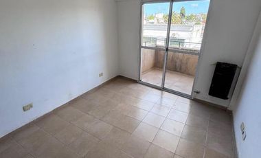 Departamento en alquiler - 1 Dormitorio 2 Baños - Berisso