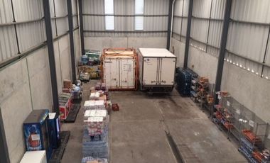 SE RENTA BODEGA EN LA CALETA A UNOS MINUTOS DEL PUERTO PESQUERO