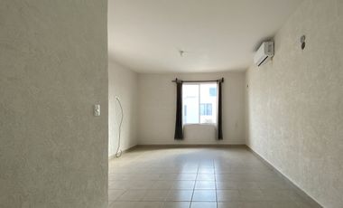 Casa en Venta en Privada Celestún, Fracc. Las Palmas, Kanasín