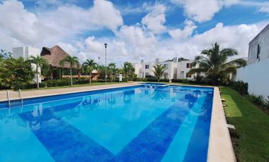 Casa en Venta en Privada Celestún, Fracc. Las Palmas, Kanasín
